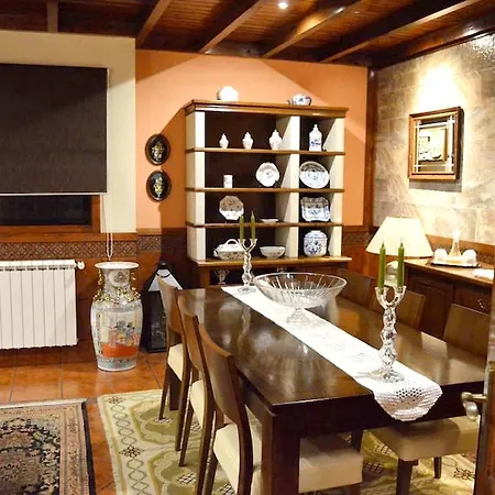 Spacious With Private Pool In Βίλα *