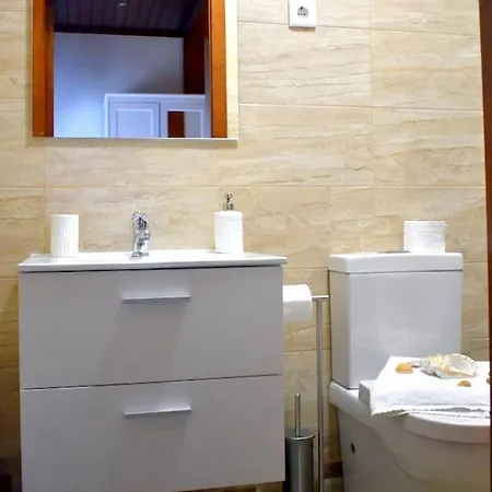 Spacious With Private Pool In Βίλα Oliveira de Azemeis