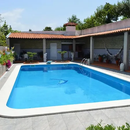 Βίλα Spacious With Private Pool In *
