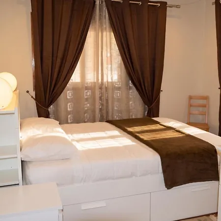 Spacious With Private Pool In