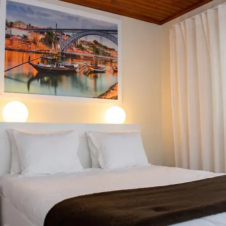 Spacious With Private Pool In Βίλα *