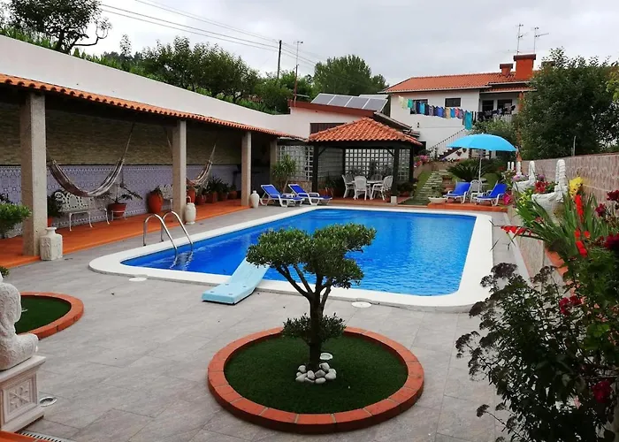 Villa Spacious With Private Pool In *