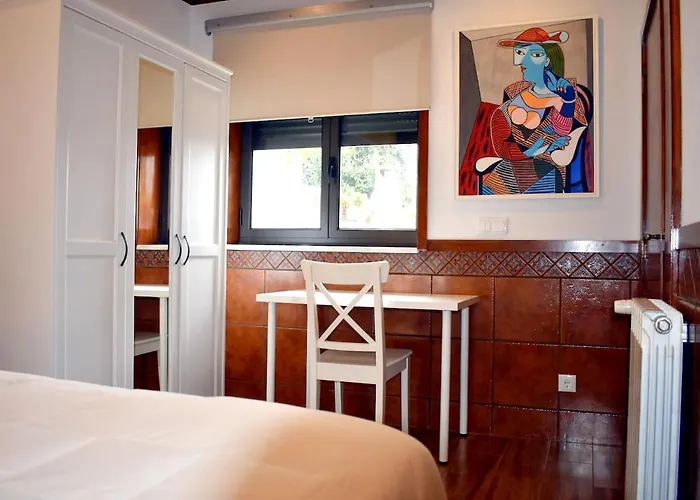 Villa Spacious With Private Pool In *